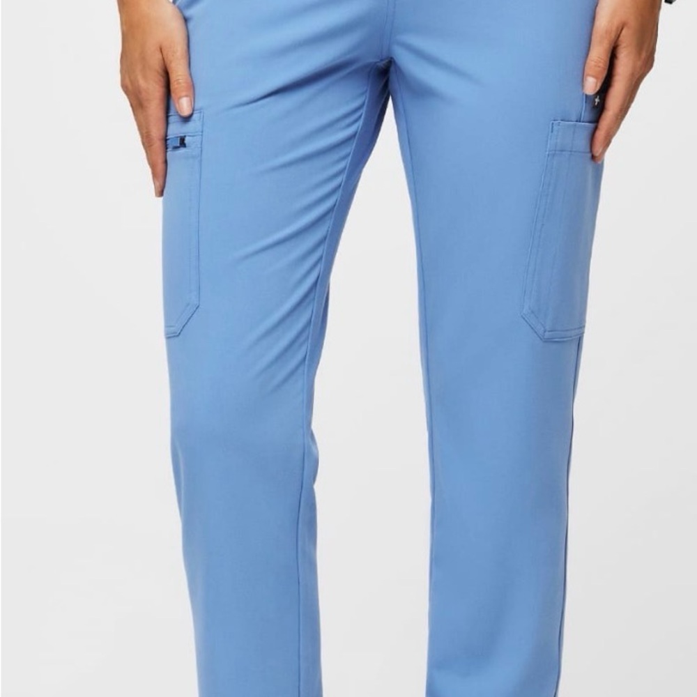 Figs Women's Yola Scrub Pants Ceil Blue